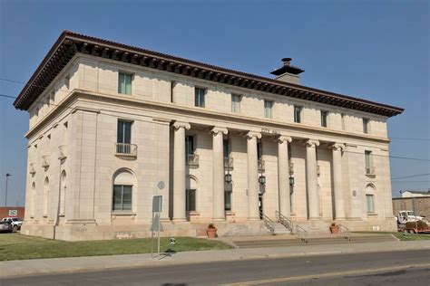 city of chickasha city hall.